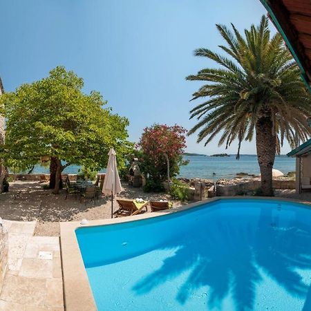 Luxury Beachfront Villa Mare With Private Pool At The Beach Orebic - Peljesac Eksteriør billede