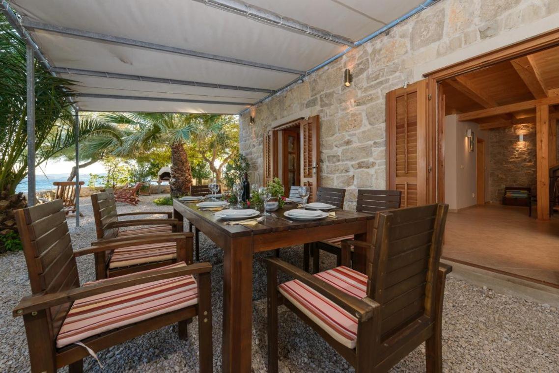 Luxury Beachfront Villa Mare With Private Pool At The Beach Orebic - Peljesac Eksteriør billede