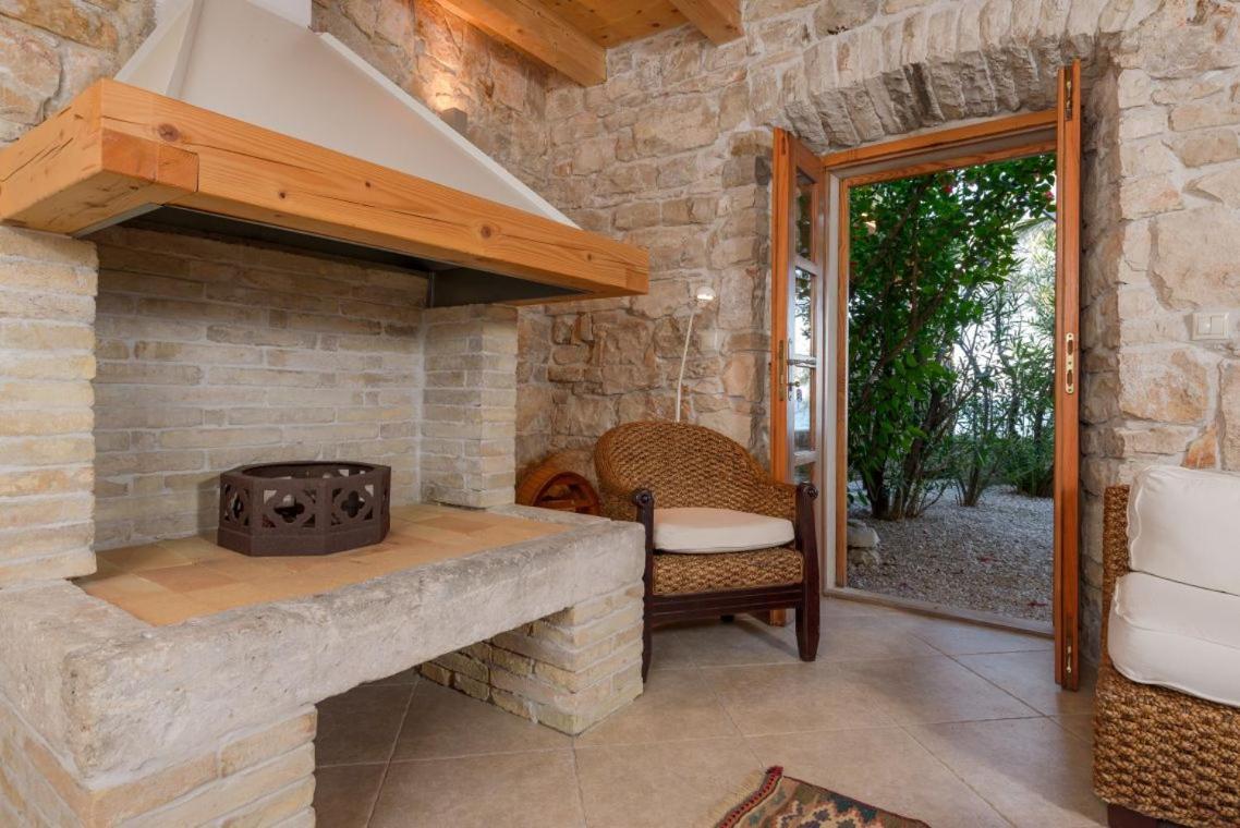 Luxury Beachfront Villa Mare With Private Pool At The Beach Orebic - Peljesac Eksteriør billede