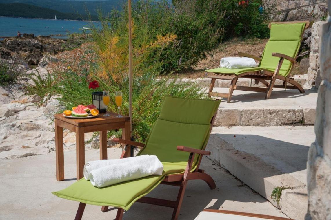 Luxury Beachfront Villa Mare With Private Pool At The Beach Orebic - Peljesac Eksteriør billede