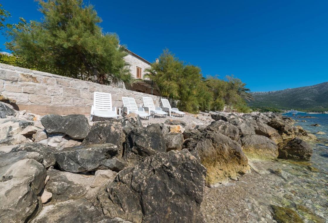 Luxury Beachfront Villa Mare With Private Pool At The Beach Orebic - Peljesac Eksteriør billede